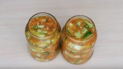 Masarap na Korean quick-cooking cucumber na may sesame seeds at toyo - recipe na may sunud-sunod na mga larawan