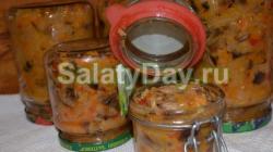 Recipes for making vegetable hodgepodge in jars for the winter are finger licking good.