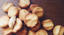 Mga simpleng cookies na may mga simpleng recipe Recipe para sa simple at mabilis na cookies