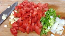 Saus tomat untuk musim dingin: resep terbaik