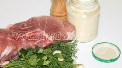 Месо във фолио във фурната: рецепти със снимки Как да направите месо във фолио сочно